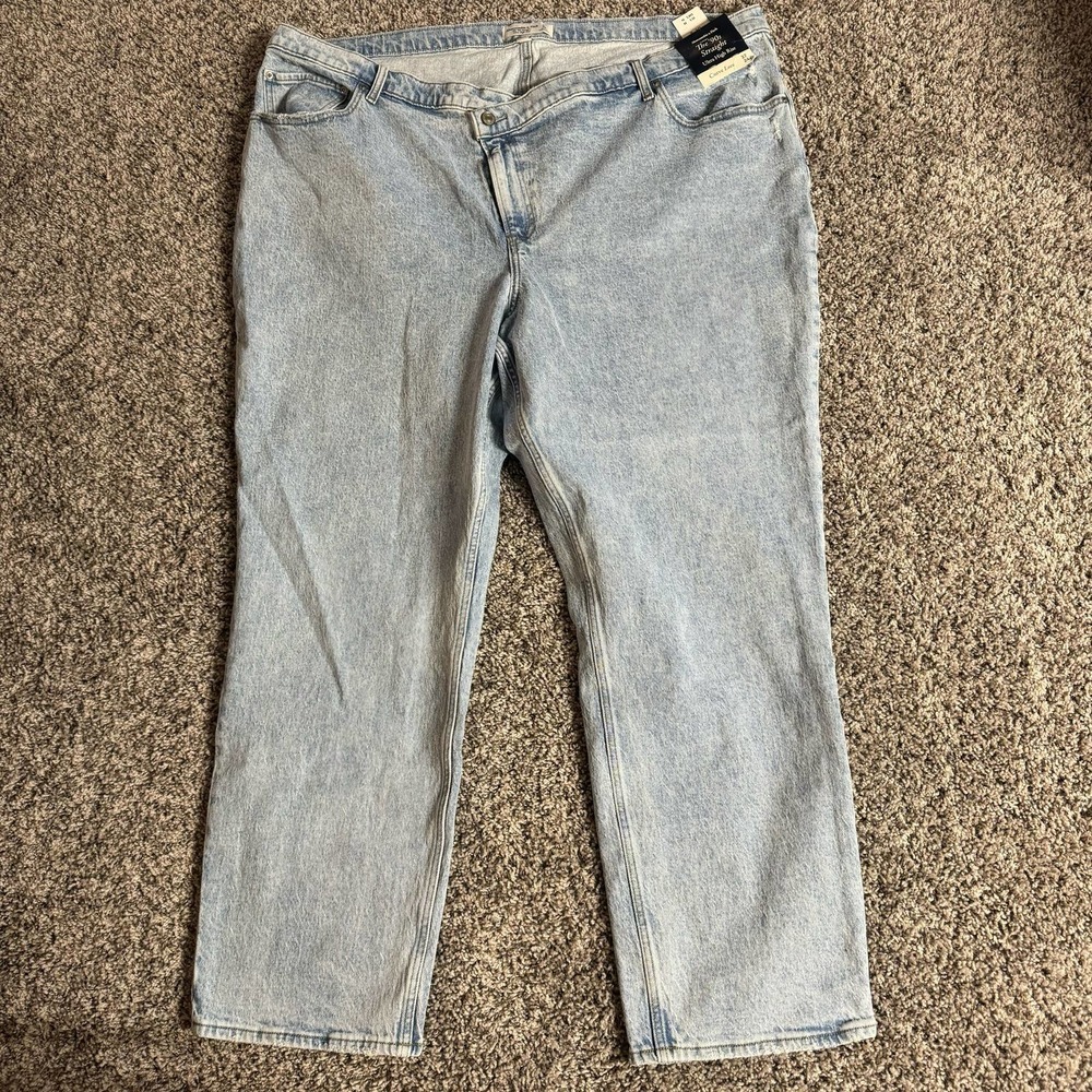 A&F The 90s Straight Ultra High Rise Curve Love Size 24/37